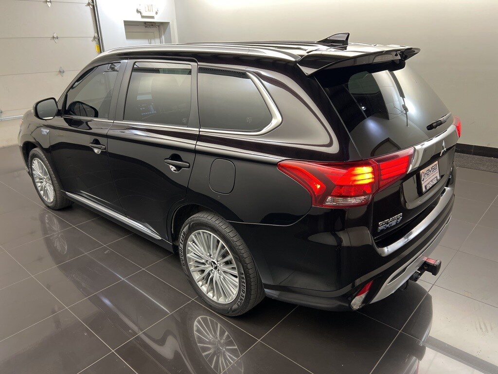 2021 Mitsubishi Outlander PHEV SEL photo 4