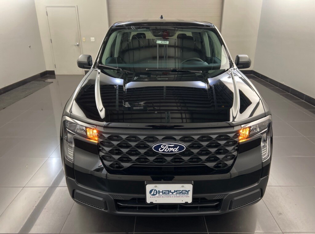 2025 Ford Maverick XL photo 2