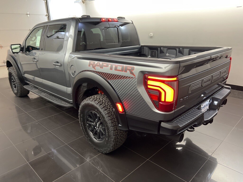 2025 Ford F-150 Raptor photo 4