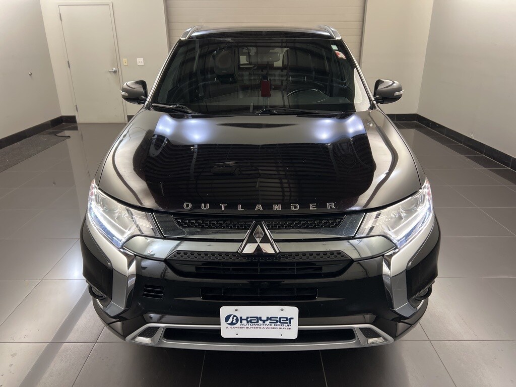 2021 Mitsubishi Outlander PHEV SEL photo 2