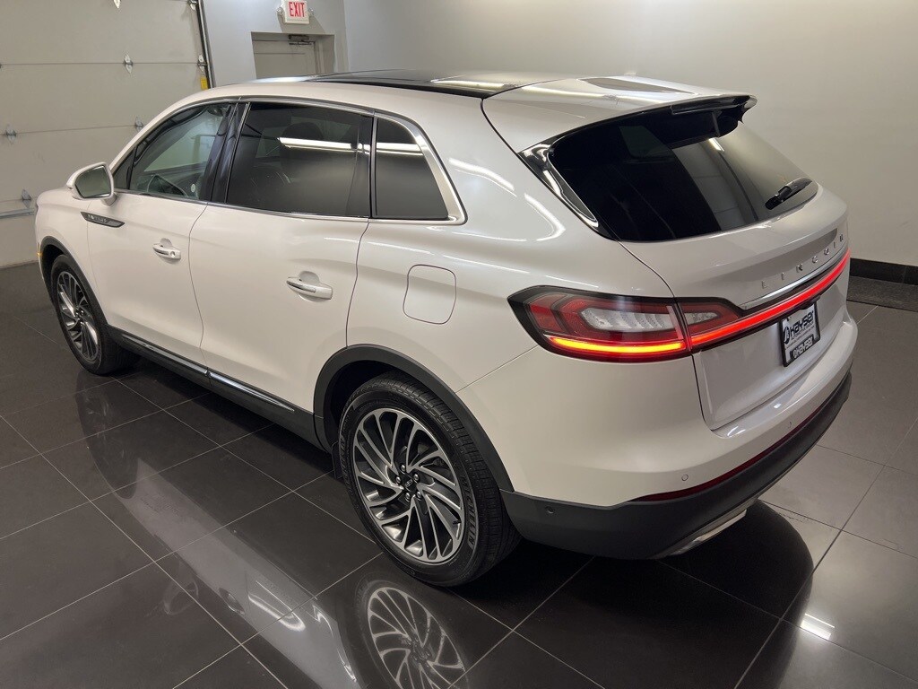 2019 Lincoln Nautilus Reserve photo 4