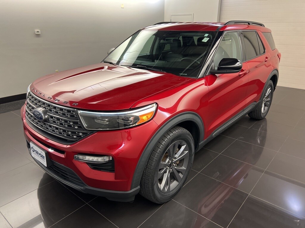 2022 Ford Explorer XLT photo 2