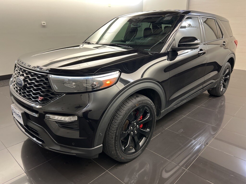 2021 Ford Explorer ST photo 3