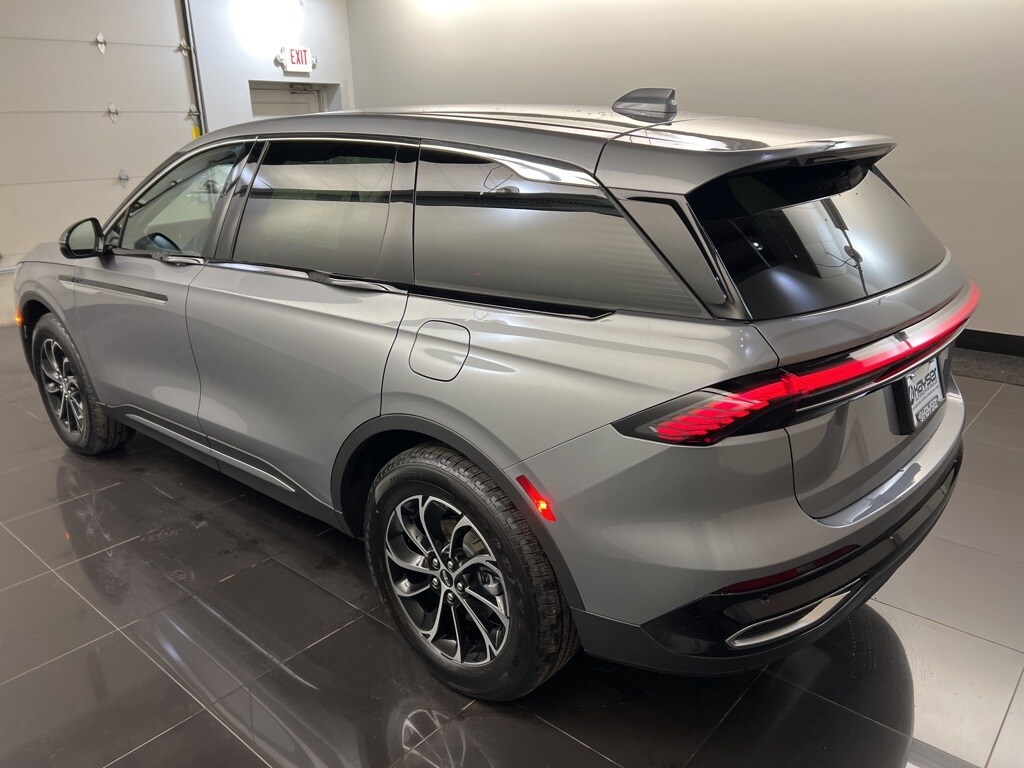 2025 Lincoln Nautilus Premiere photo 4