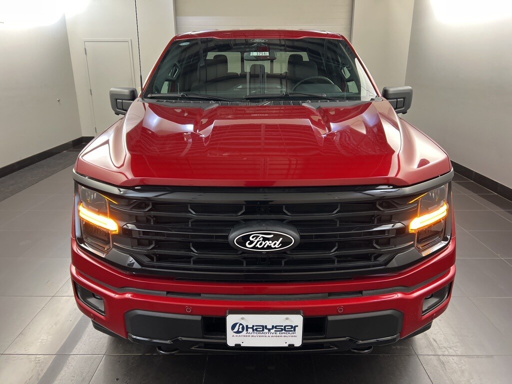 2025 Ford F-150 XLT photo 2