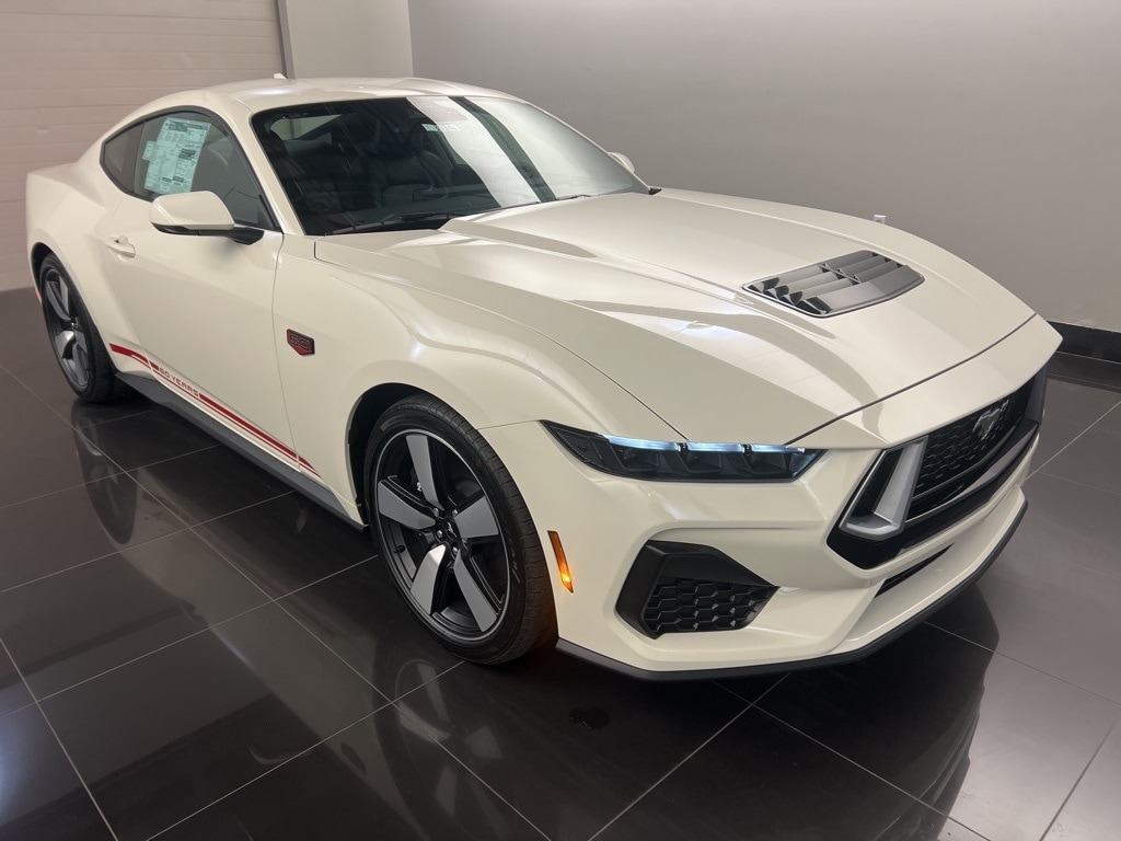 2025 Ford Mustang GT Premium's photo