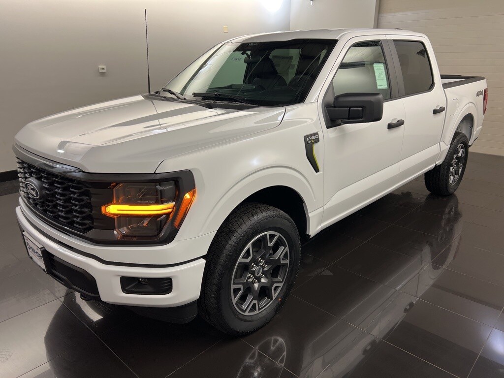 2025 Ford F-150 STX photo 3