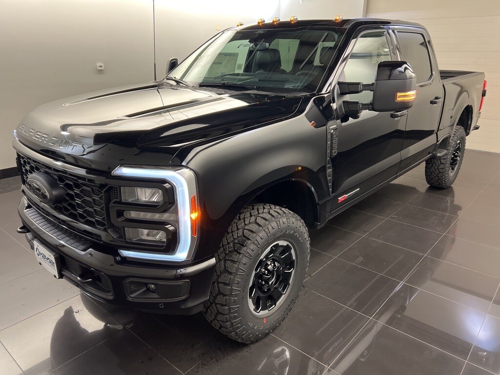 2026 Ford F-250 Lariat photo 3