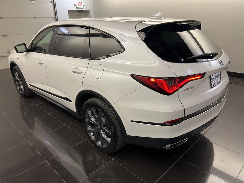 2022 Acura MDX A-Spec photo 4