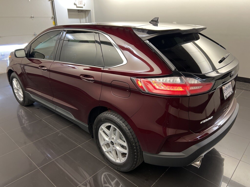 2024 Ford Edge SEL photo 4