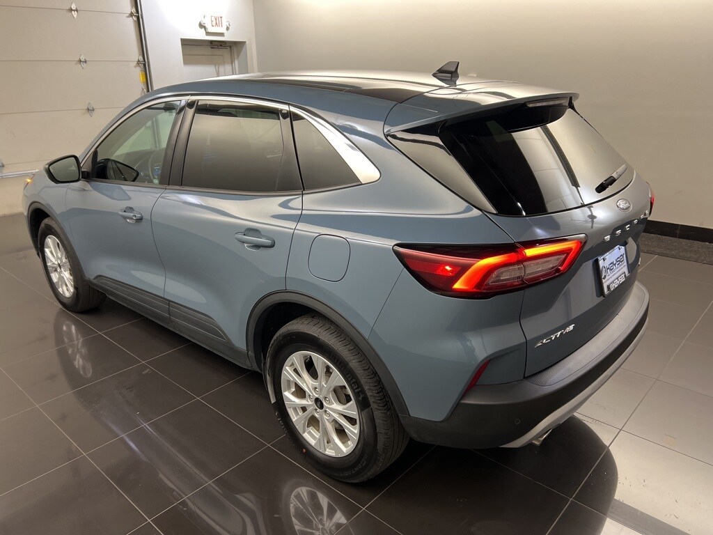 2023 Ford Escape Active photo 4
