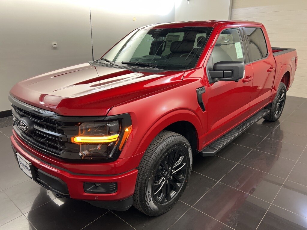 2025 Ford F-150 XLT photo 3