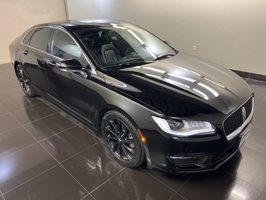 2020 Lincoln MKZ Reserve's photo