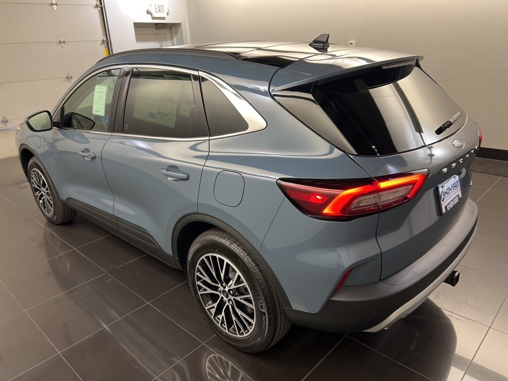 2025 Ford Escape Base photo 4