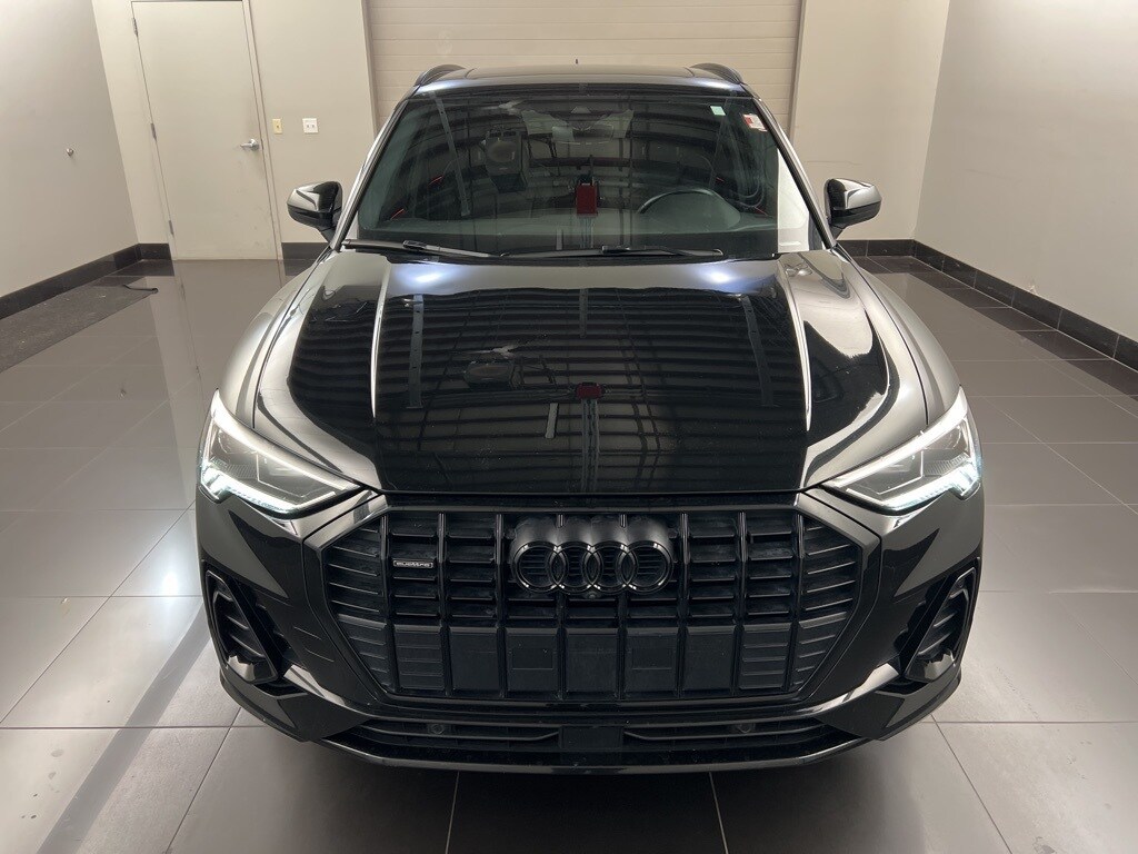 2022 Audi Q3 S line Premium Plus photo 2