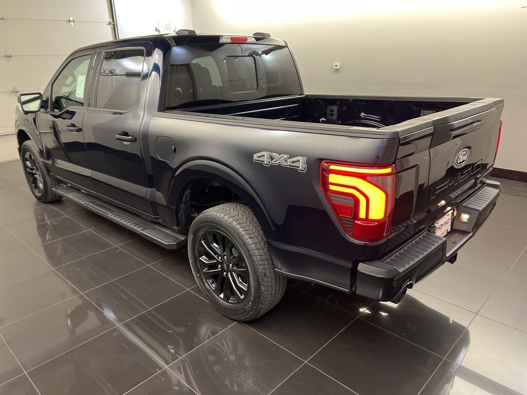 2025 Ford F-150 Lariat photo 3
