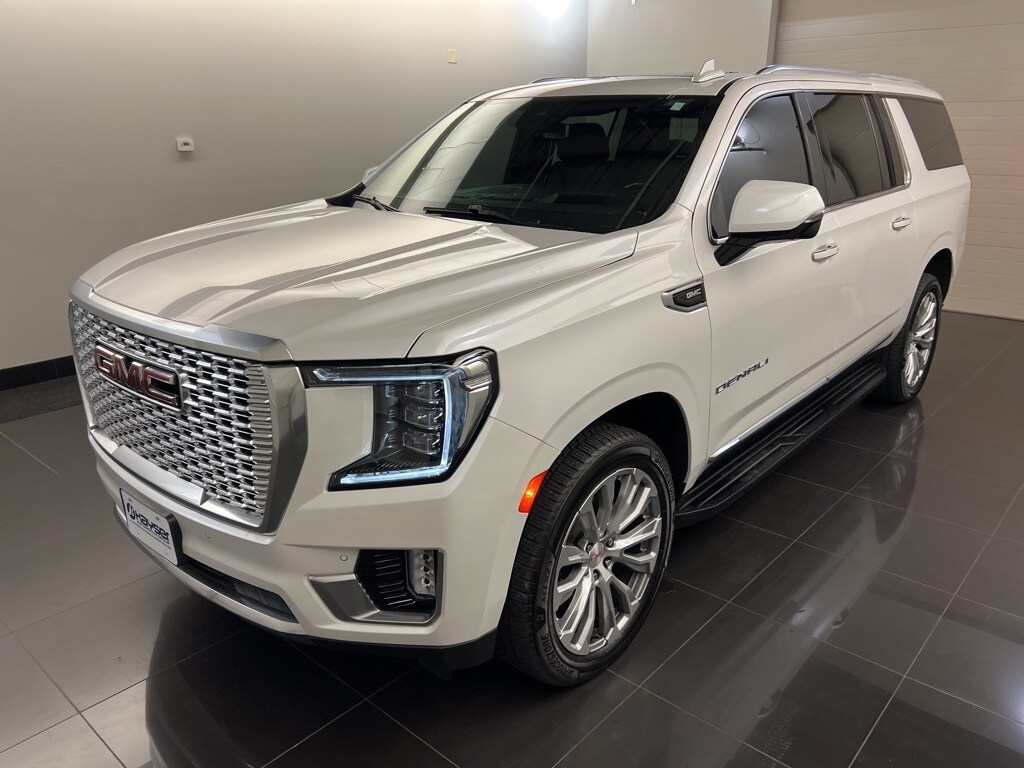 2023 Gmc Yukon XL Denali photo 3