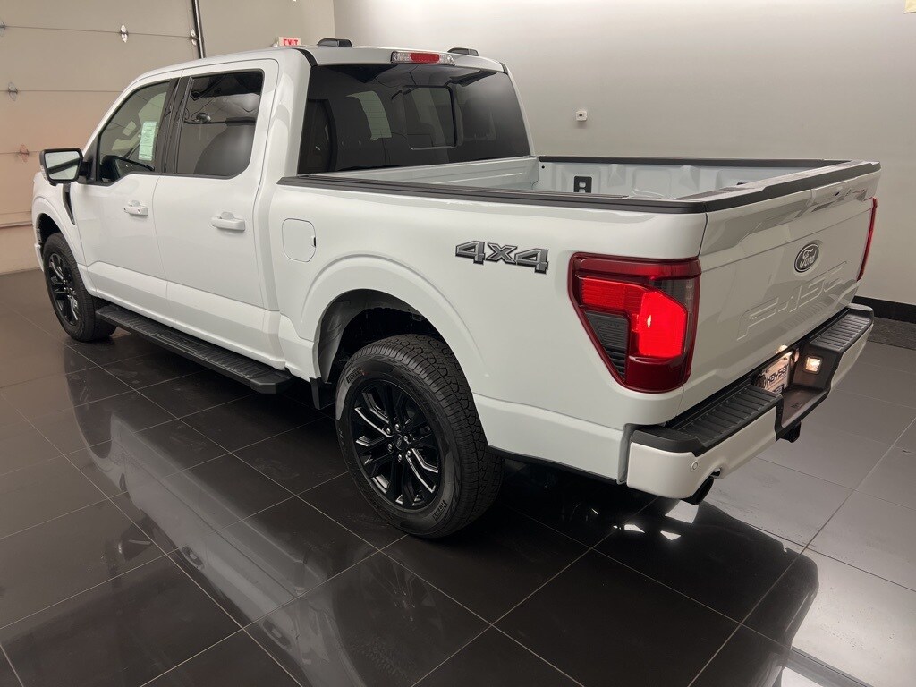 2025 Ford F-150 XLT photo 4