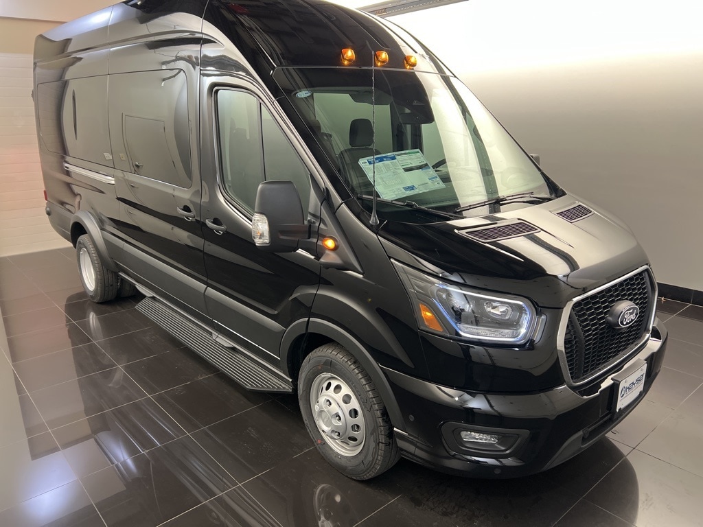 2026 Ford Transit Passenger Van XL's photo