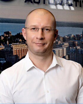 Staff member Viktor Lazdovskis from 888c357229d4