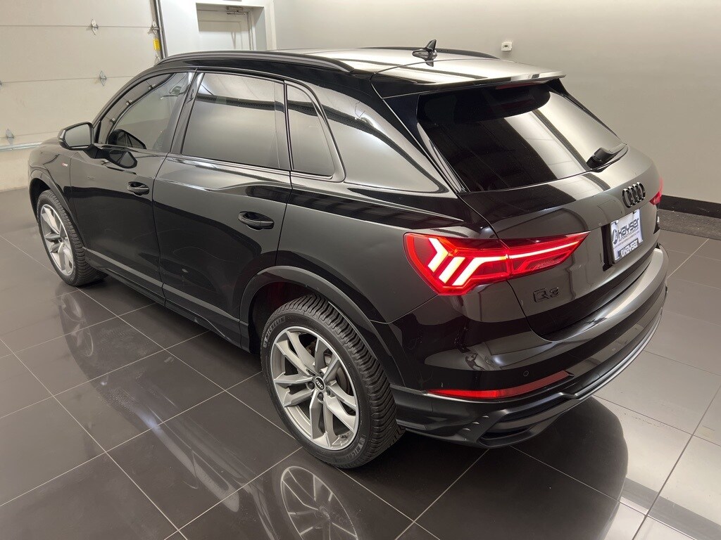 2022 Audi Q3 S line Premium Plus photo 4