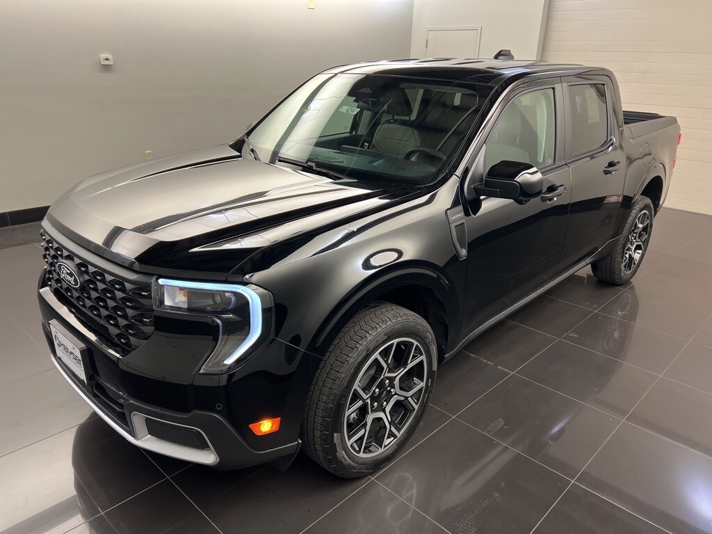 2025 Ford Maverick Lariat photo 3