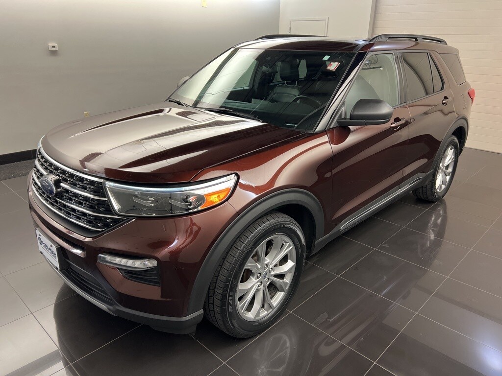 2020 Ford Explorer XLT photo 3