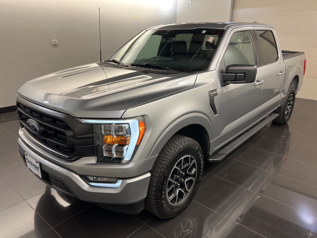 2023 Ford F-150 XLT photo 3