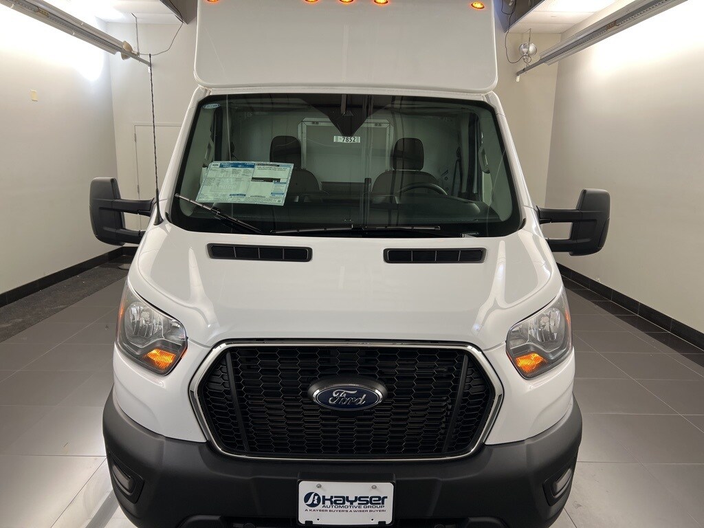 2025 Ford Transit photo 2