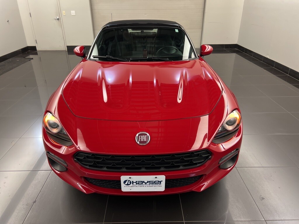 2020 Fiat 124 Spider Classica photo 3