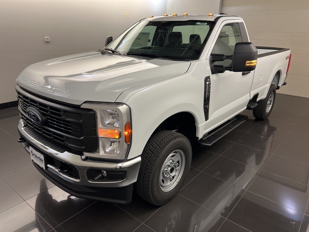 2026 Ford F-250 XL photo 3