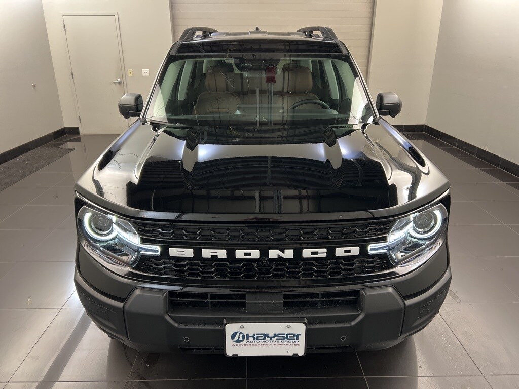 2025 Ford Bronco Sport Outer Banks photo 2