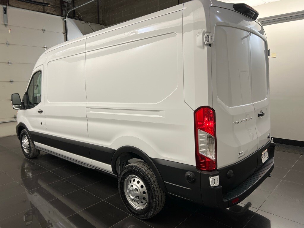 2024 Ford Transit photo 4