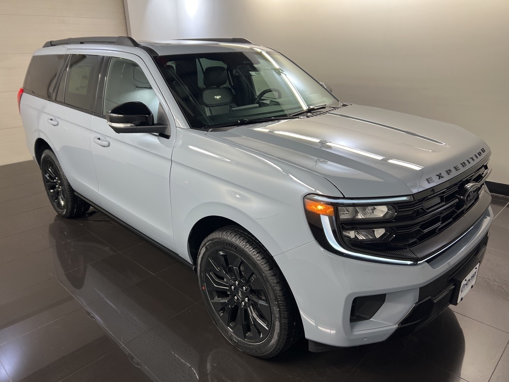 2025 Ford Expedition Platinum's photo