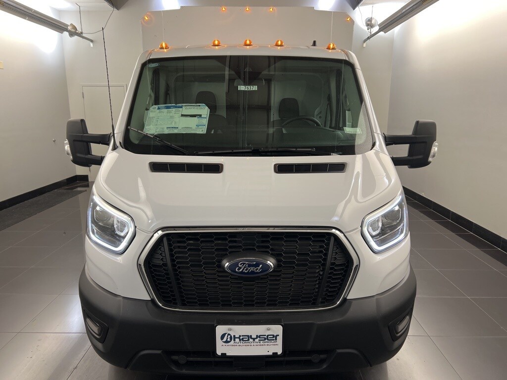 2024 Ford Transit photo 2