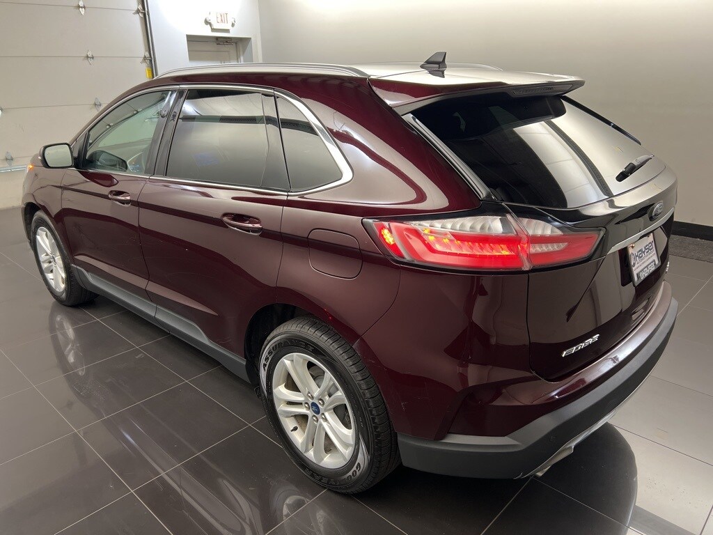 2020 Ford Edge SEL photo 4