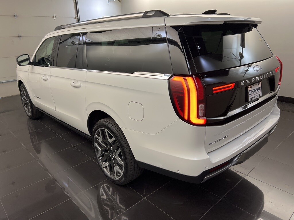 2025 Ford Expedition MAX Platinum photo 4