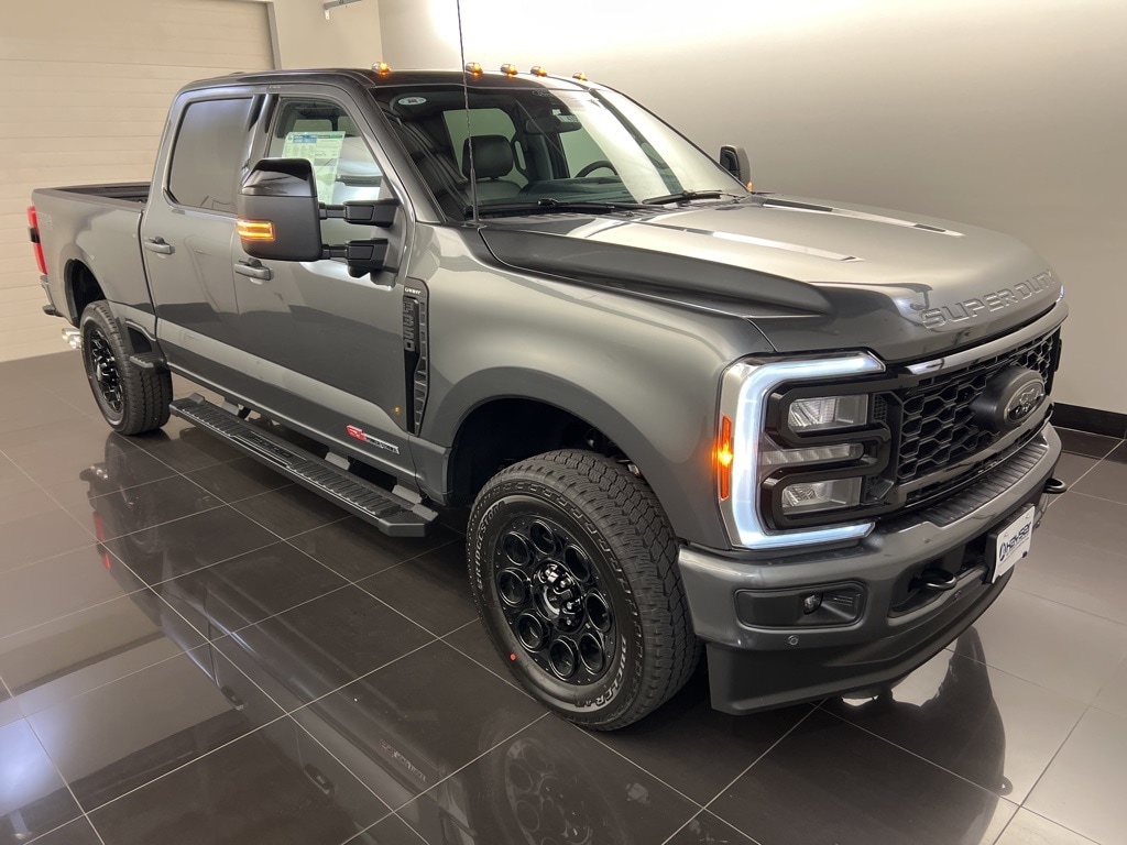 2026 Ford F-350 Super Duty Lariat's photo