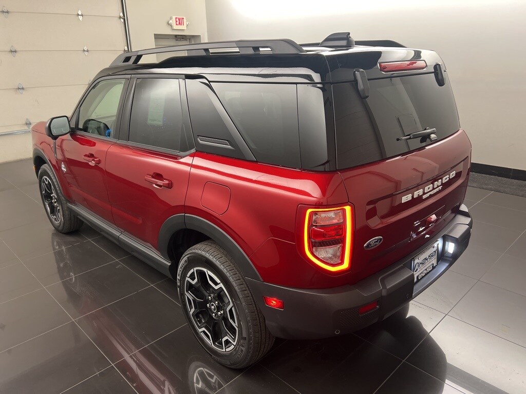 2025 Ford Bronco Sport Outer Banks photo 4