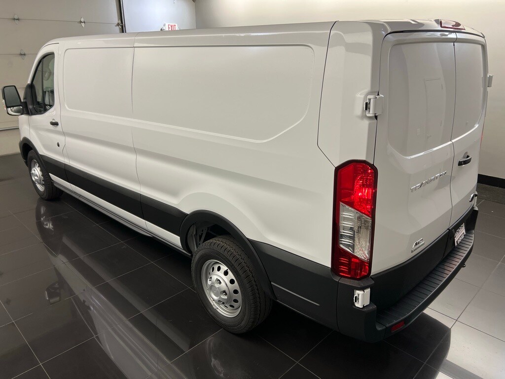 2025 Ford Transit photo 4