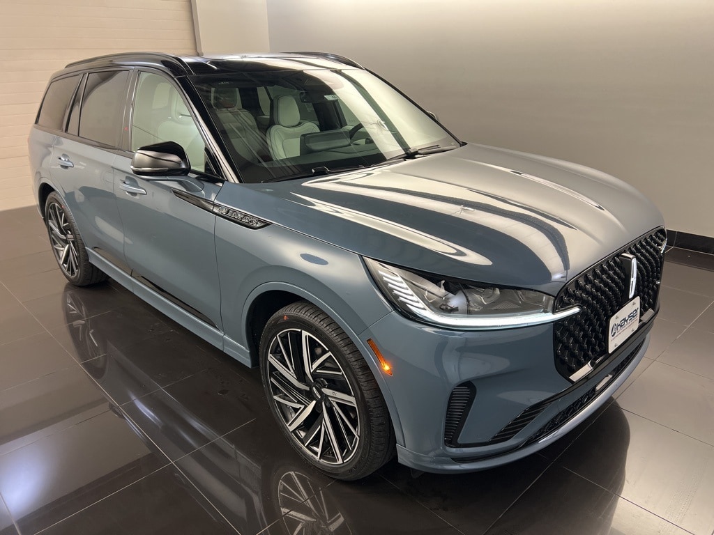 2026 Lincoln Aviator Black Label's photo