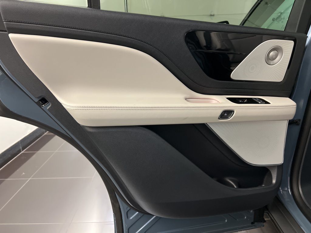 2025 Lincoln Aviator Reserve - Photo 34