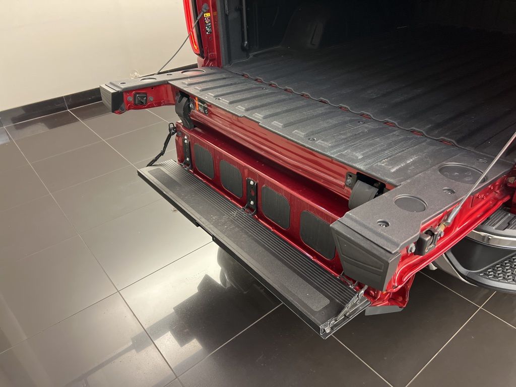 2023 GMC Sierra 1500 SLT - Photo 35