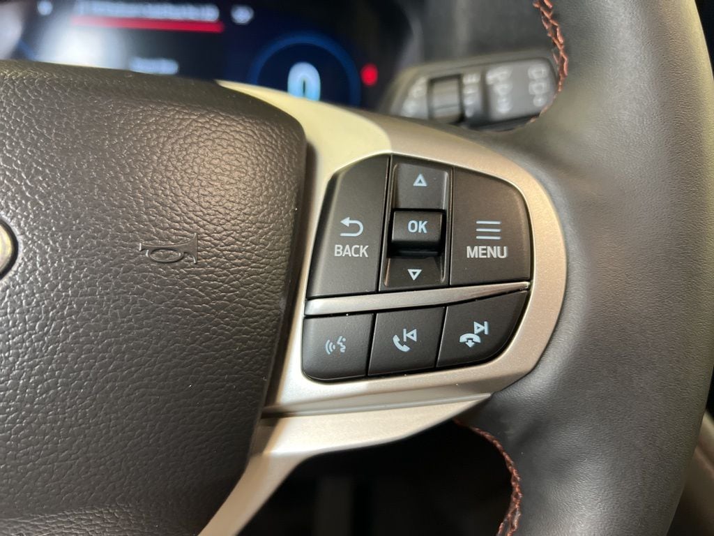 2025 Ford Explorer Active - Photo 19