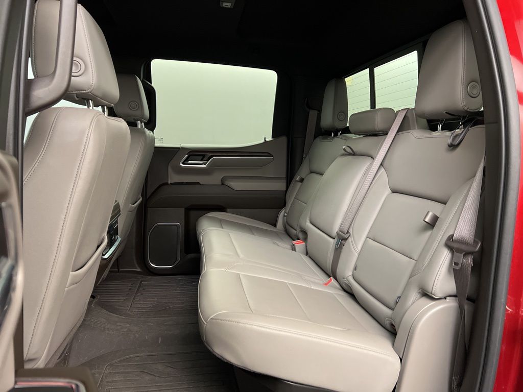 2023 GMC Sierra 1500 SLT - Photo 29