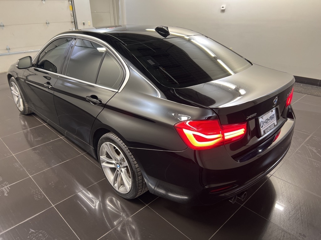 Used 2018 BMW 3 Series 330i xDrive Sedan