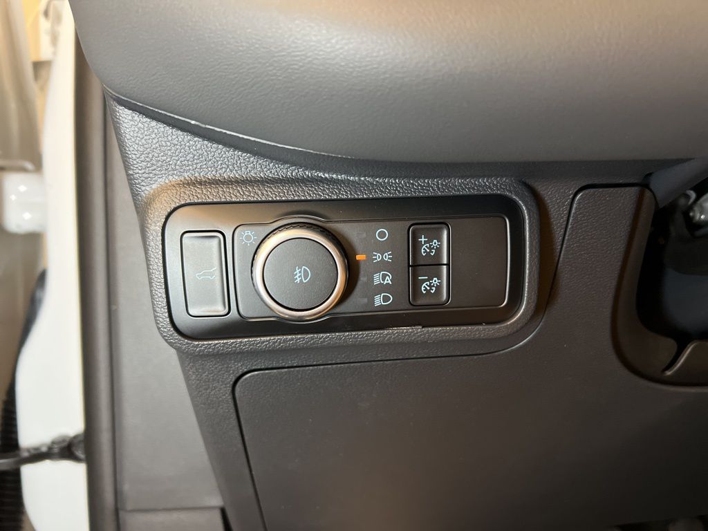 2025 Ford Explorer Active - Photo 23