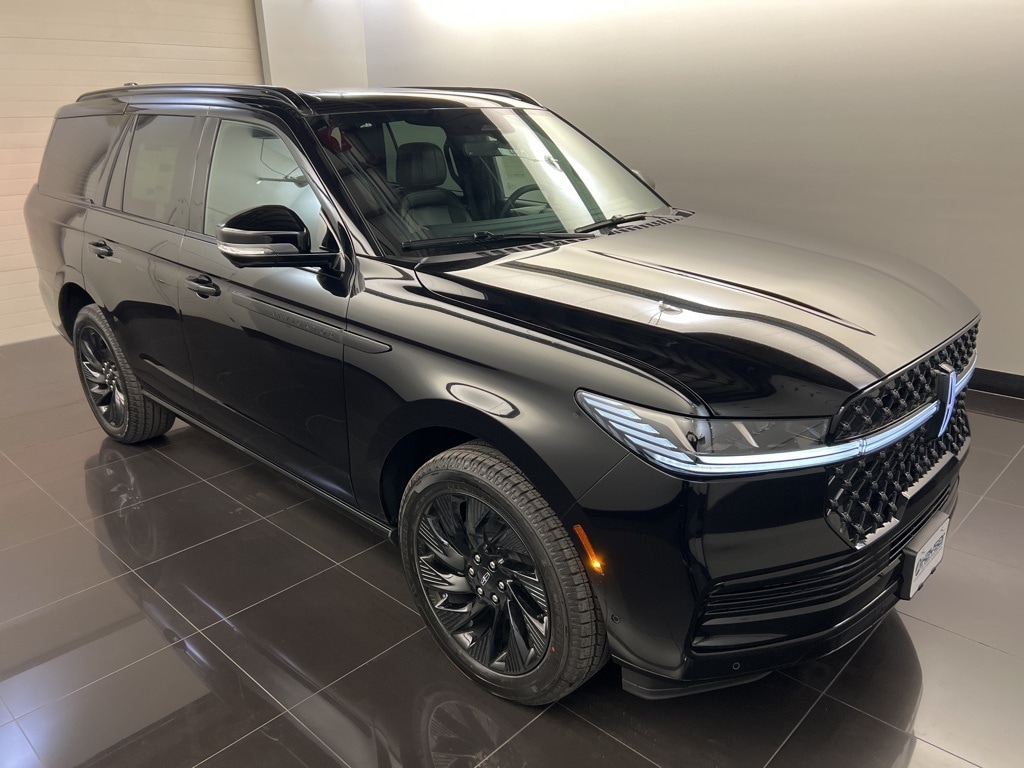 2025 Lincoln Navigator Reserve's photo