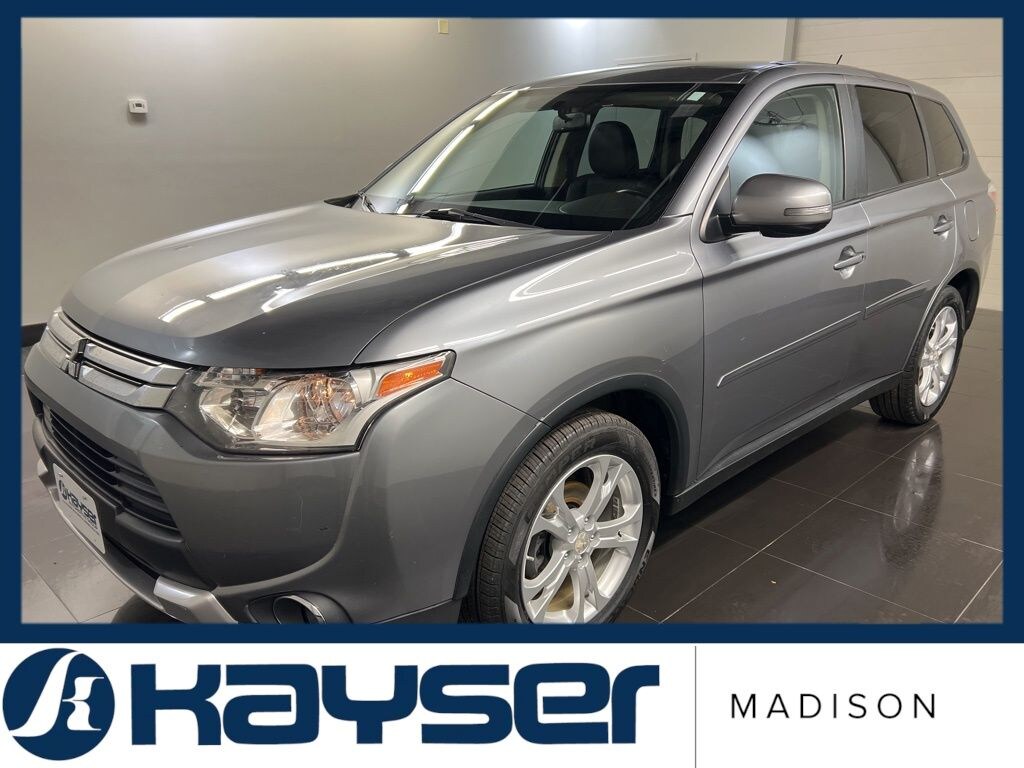 Used 2015 Mitsubishi Outlander SE SUV