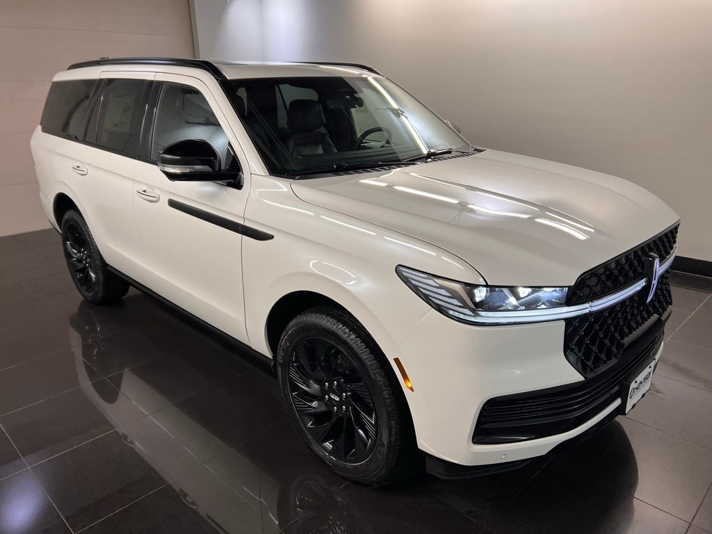 2025 Lincoln Navigator Reserve's photo